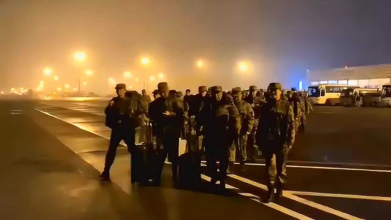 最可爱的人奔赴武汉解放军来了