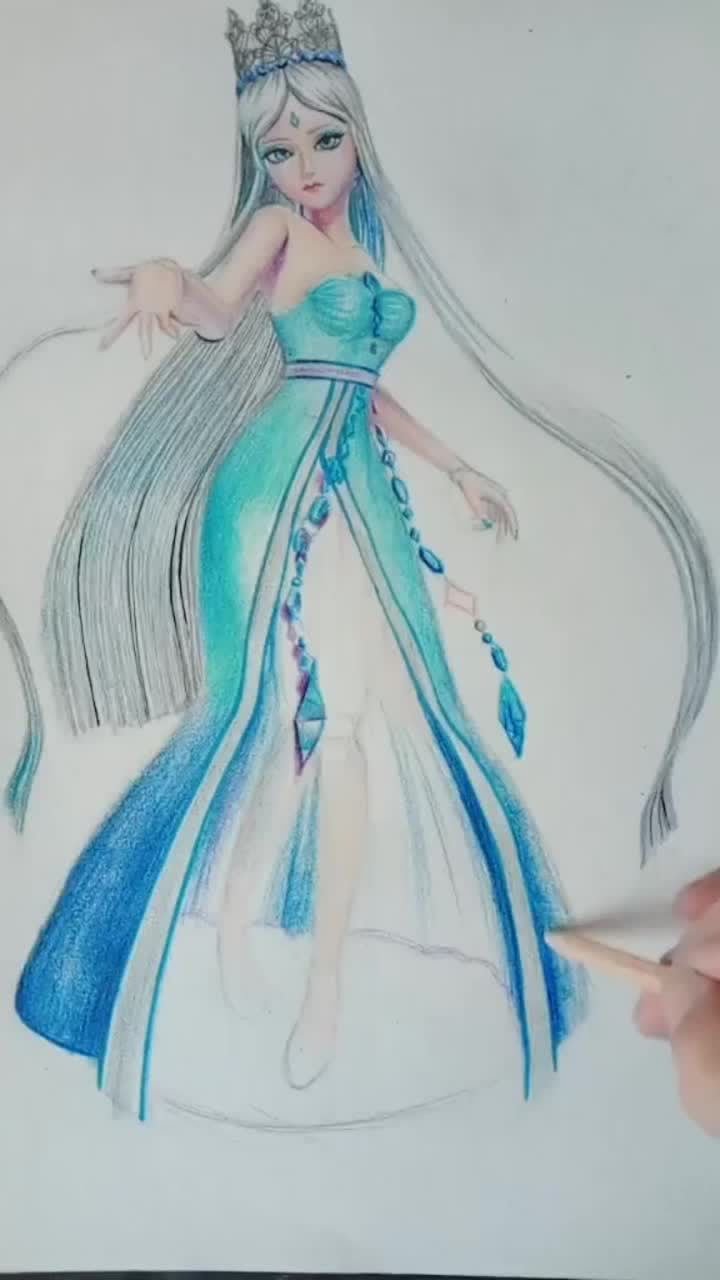 手绘动漫人物今天画了一个冰公主大家喜欢吗