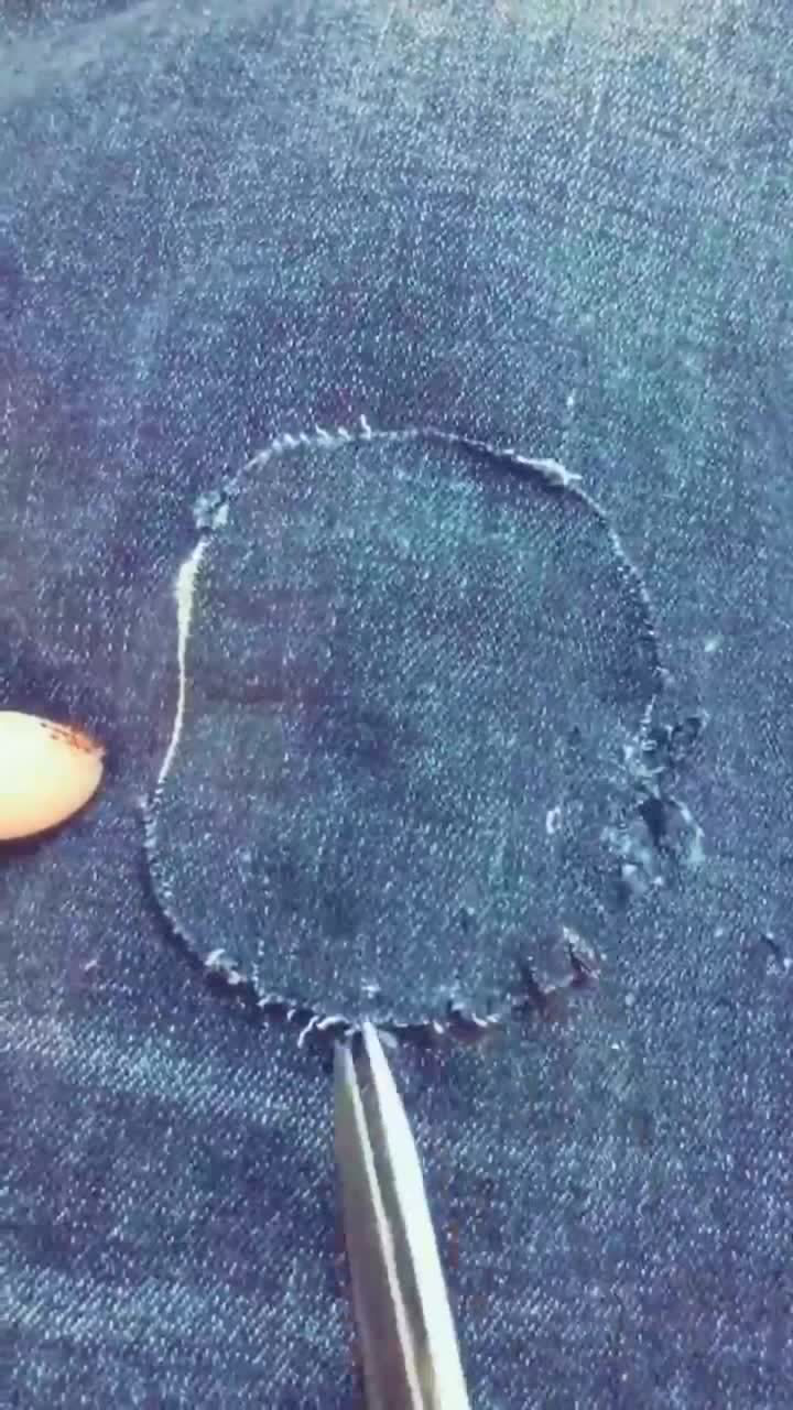 裤子破洞用隐形针法来补