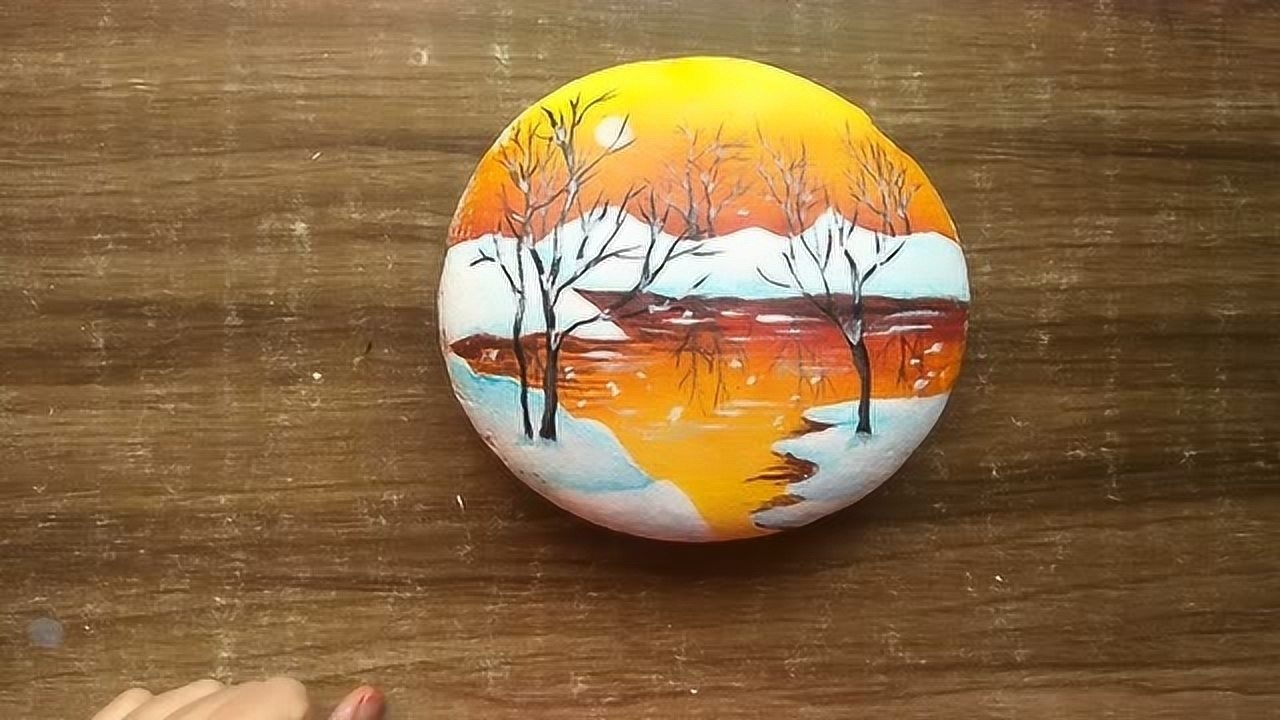 绘画详细教程,用丙烯颜色绘制一幅冬日阳光雪景石头画作品