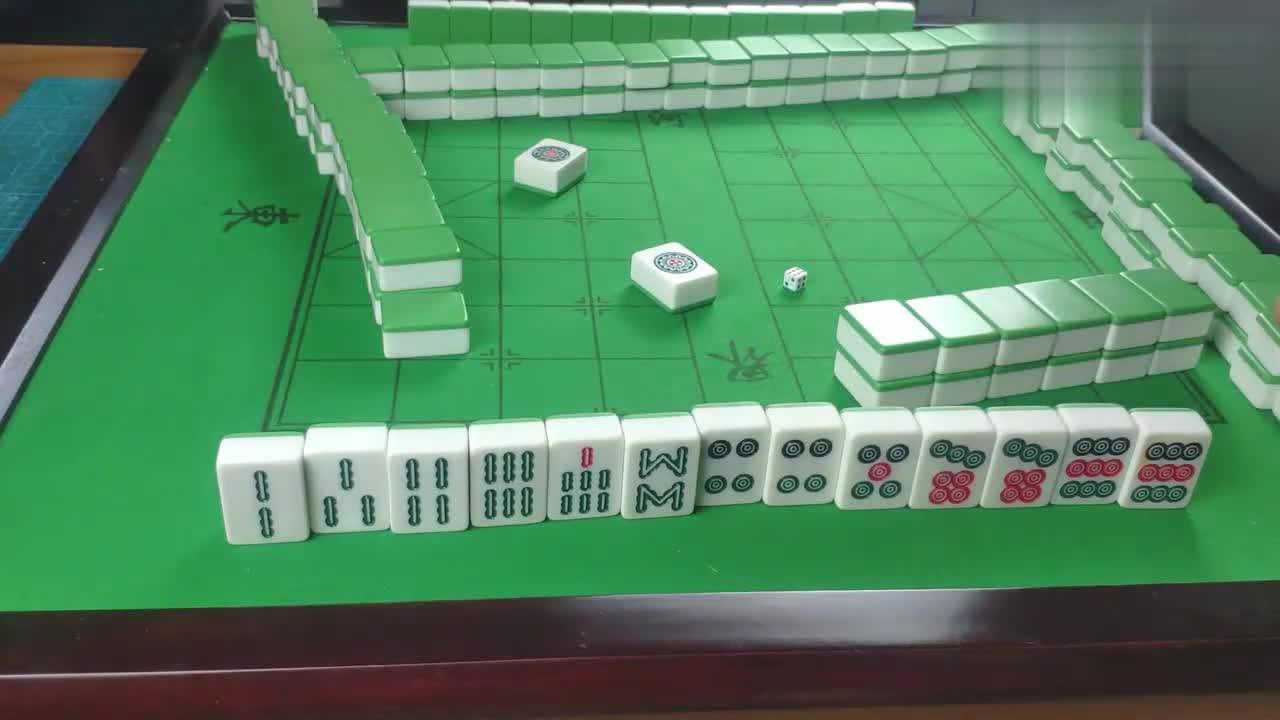 麻将胡牌就是这么容易自摸就是这么简单不服来战