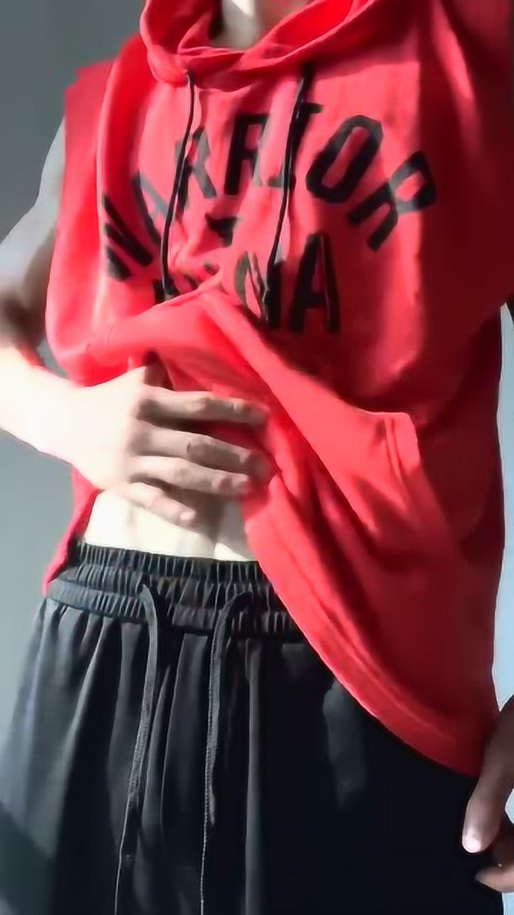 这种青筋腹肌真的是天菜好吧