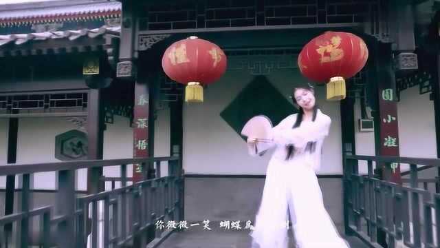 抖音神曲《浪人琵琶》古风版舞蹈来袭!小姐姐扇子一挥我心都化了