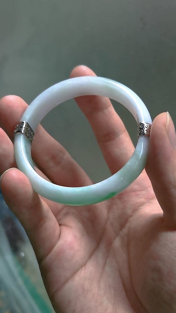 翡翠手镯镶嵌描边,翡翠玉镯镶金银包边,珠宝玉器加工定制