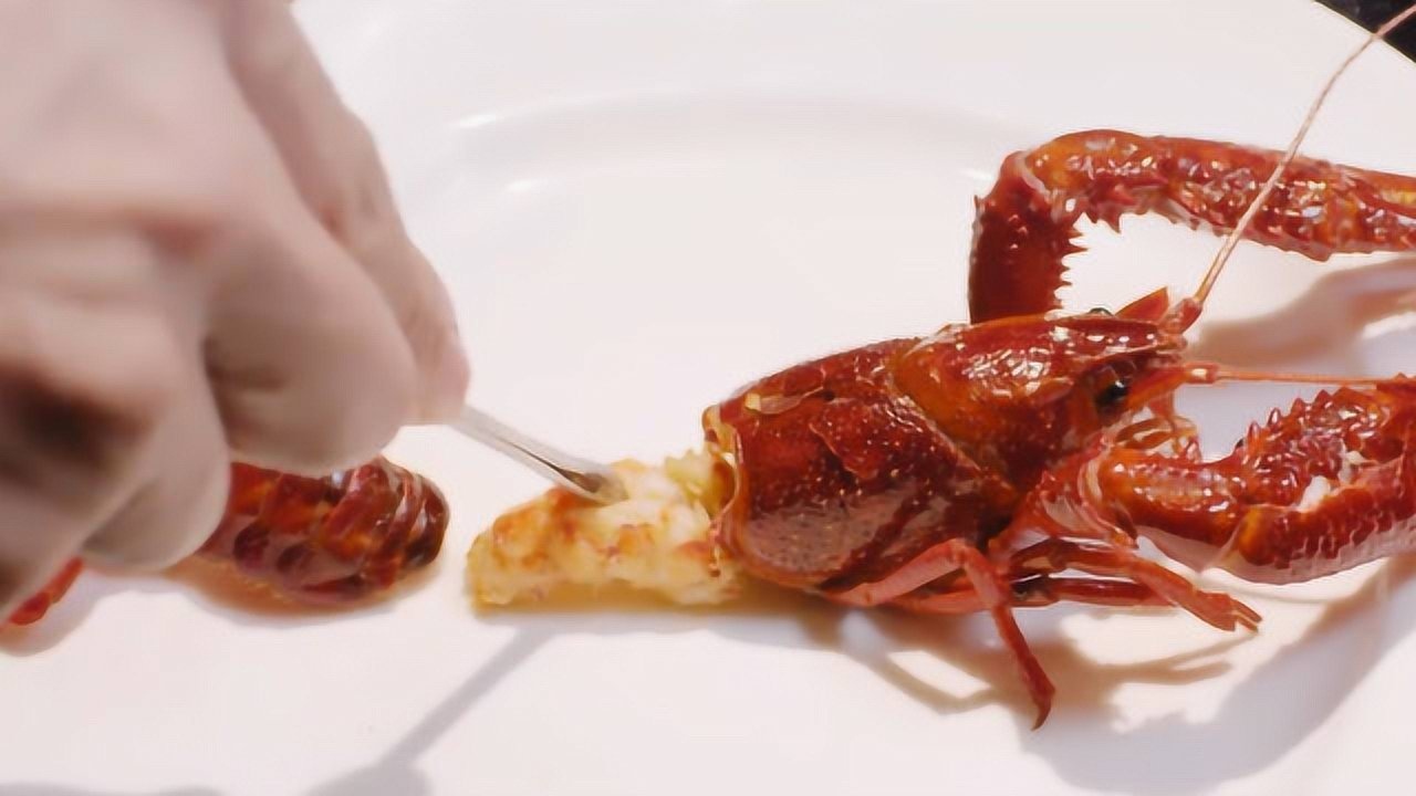 泡菜爱上小龙虾:这个龙虾做得真有食欲,咬上一口,感觉上天了!