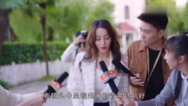 迪丽热巴脱掉高跟鞋走路,镜头特写到脚趾,就连脚上也做美甲?