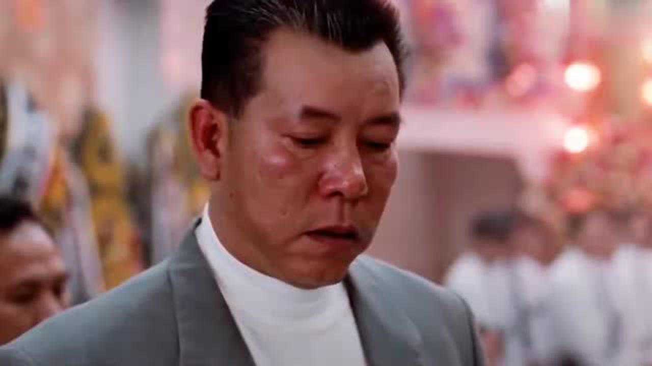 古惑仔靓坤除掉大b哥陈浩南伤心欲绝哪料牧师是个硬汉