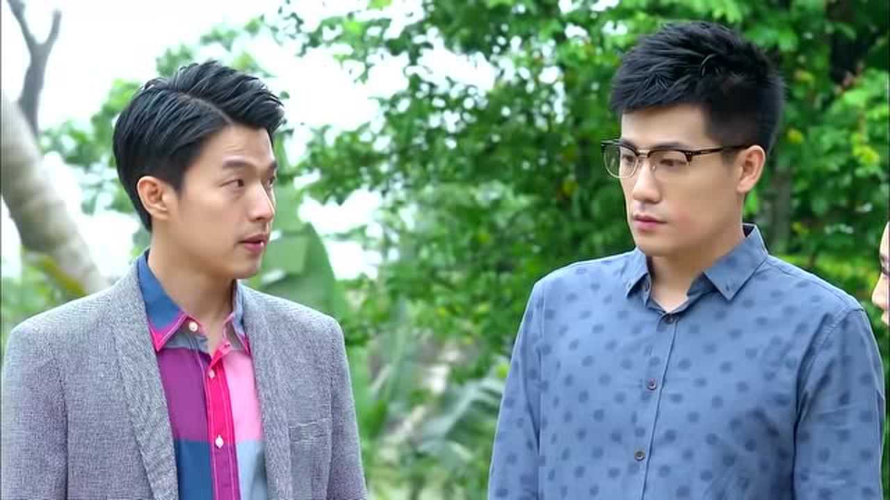 爱来的刚好丁海给长青道歉两人谁也不服谁突然打了起来