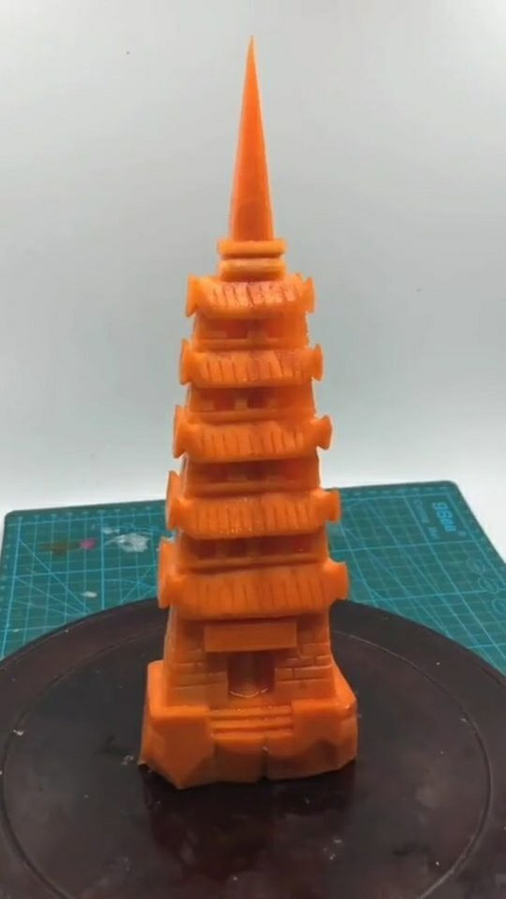 果蔬雕刻入门级教学,将胡萝卜做成宝塔,这刀工实在佩服_腾讯视频