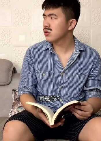 鸡爪比出了"ok"的手势,太好玩了!