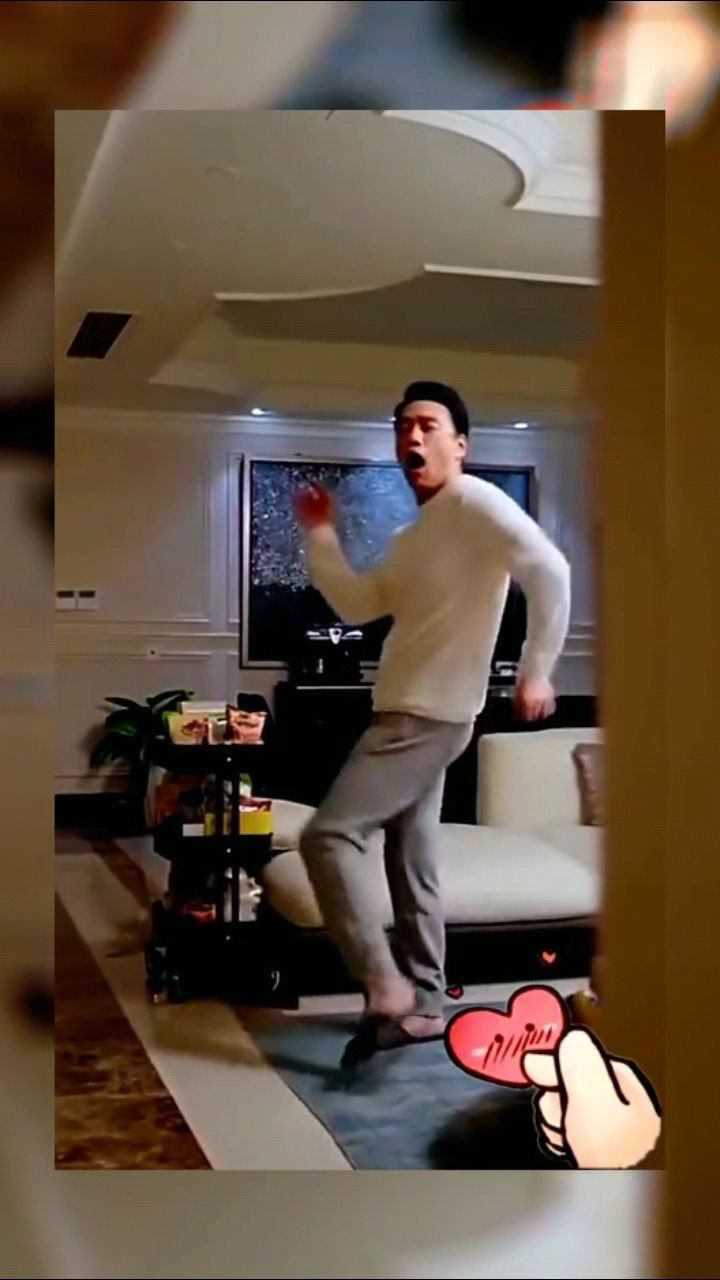 当王耀庆放飞自我舞蹈太魔性屁股太性感年度舞王非你莫属