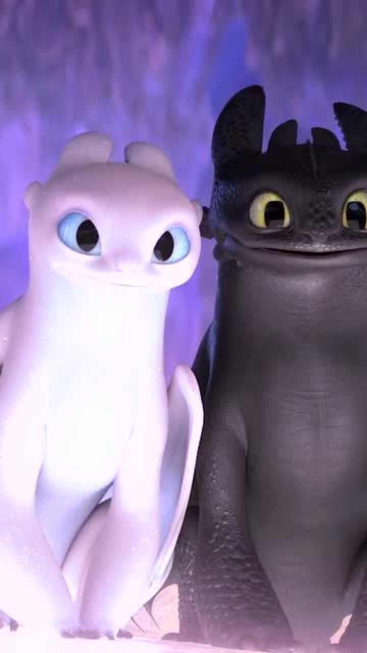 驯龙高手一到晚上就闪闪发光的光煞无牙仔我这媳妇找的好还能当路灯