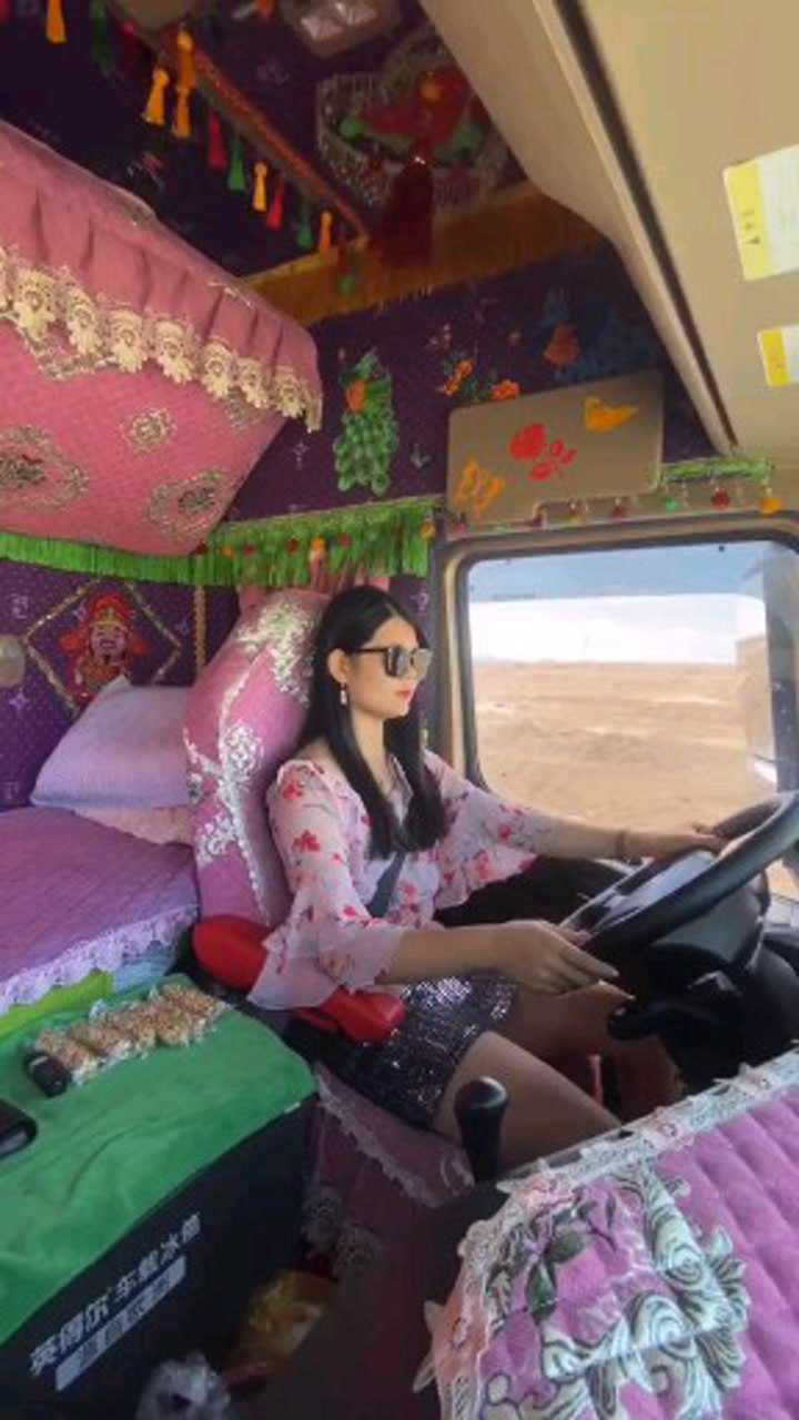 国道上的18米半挂女司机!