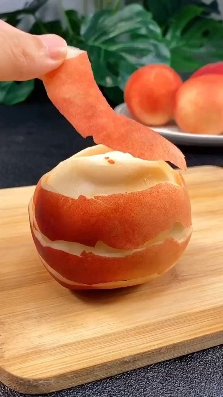 桃子皮再也不用扔啦,教大家做成冰凉爽口的夏日饮品