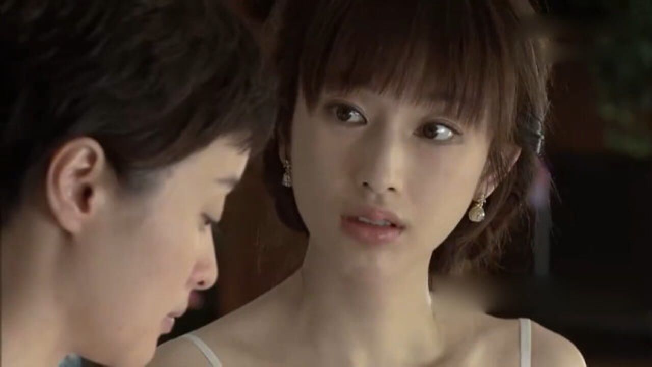 小三成功上位让原配想拿什么就拿什么不料原配拿出一个药箱给她