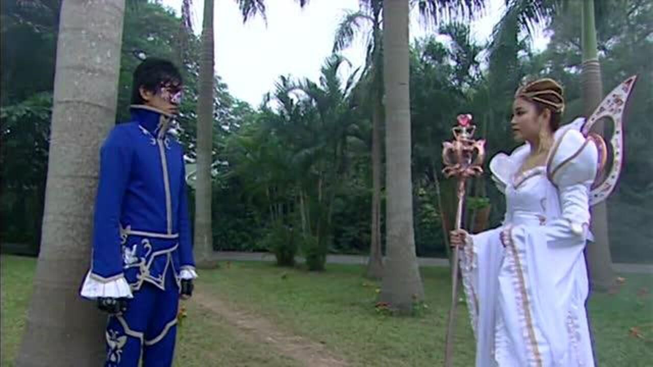 巴啦啦小魔仙:魔仙女王和游乐王子说他心里一直疑惑的事情