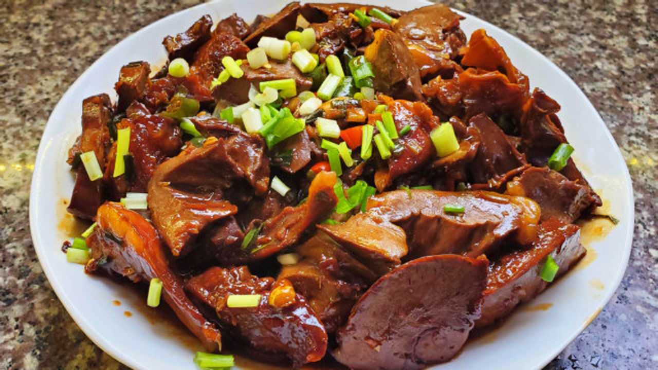 猪心这种做法你吃过吗又香又辣无腥味学会一顿多吃2碗饭