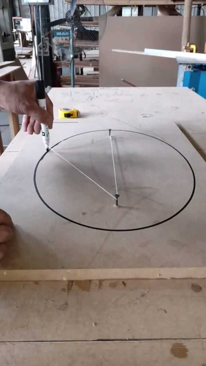 画椭圆最简单的方法竟然是这个木工随手一画一点误差都没有