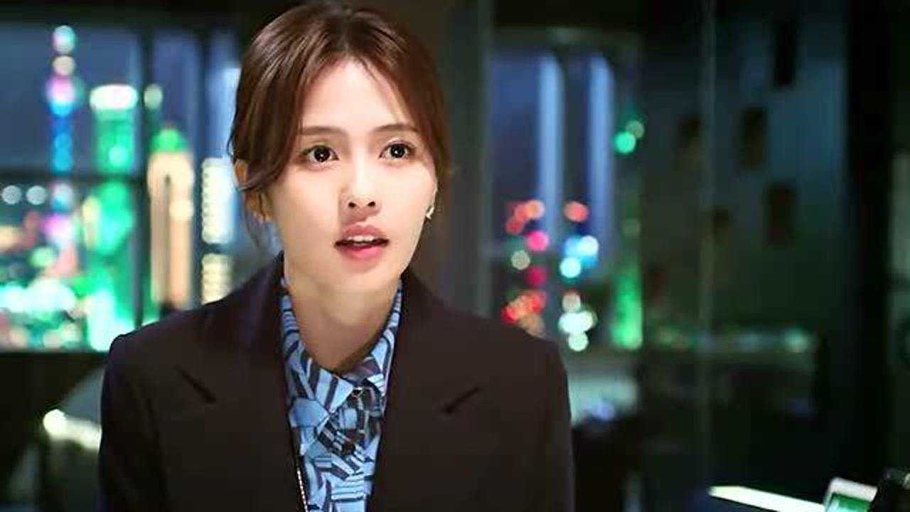 霸道总裁爱上小秘书,甜甜的爱情你羡慕了吗,狗粮我先干了!