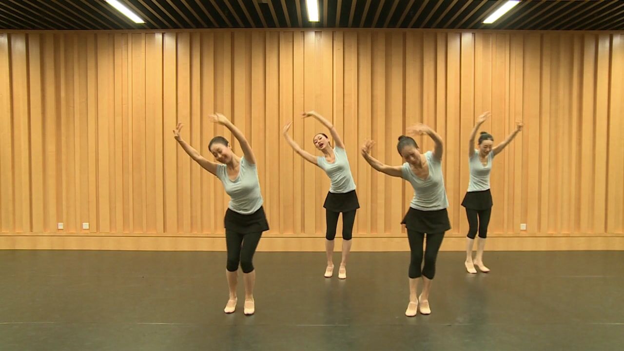 中国舞蹈家协会舞蹈考级第五级《吹泡泡》#舞蹈教学##舞蹈考级#中国舞考级#第四版考级#舞蹈家协会#最新考级_高清