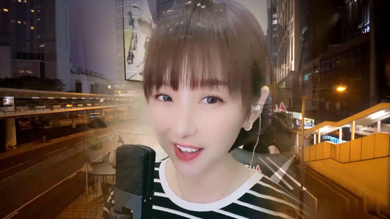 网红美女梁红版《浪子闲话》,听起来有一些不一样,不愧是高手