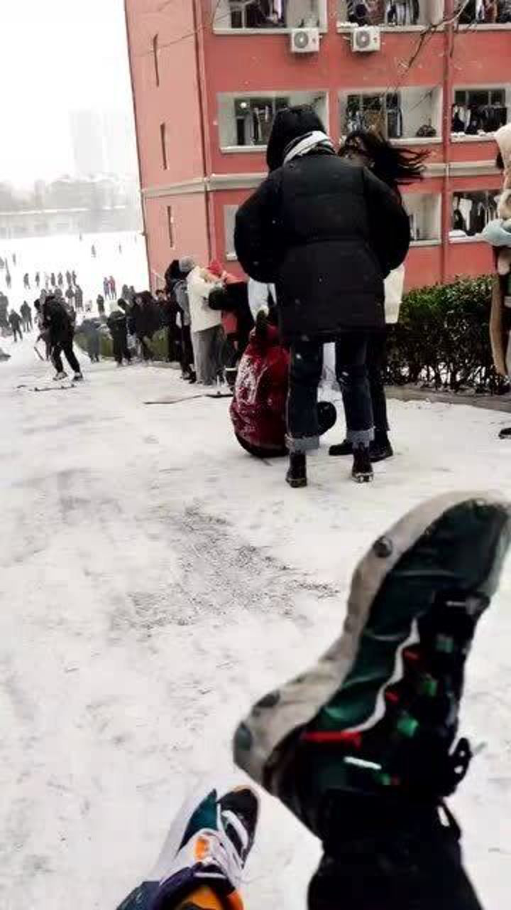 那一天绝望坡变成了欢乐坡青岛滨海学院