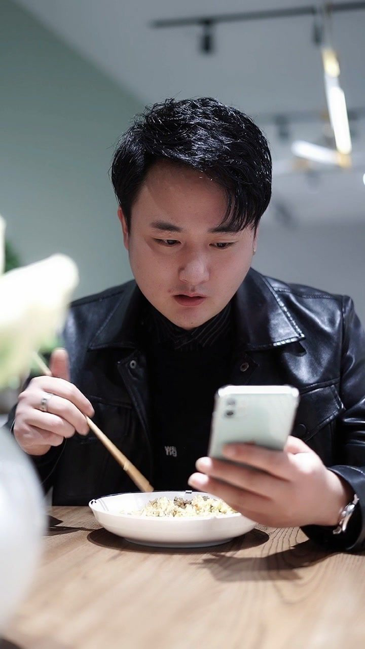 龙小七合集第三十三集动心是天性忠诚是选择简单的陪伴最长情对吗诺宝