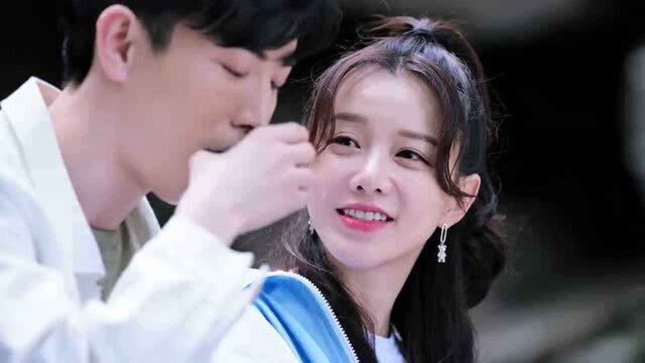 我的小确幸温让和周程程甜蜜约会温让直接亲了周程程啦真甜