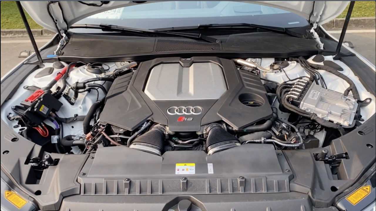 全新奥迪rs7搭载变缸技术的v8发动机