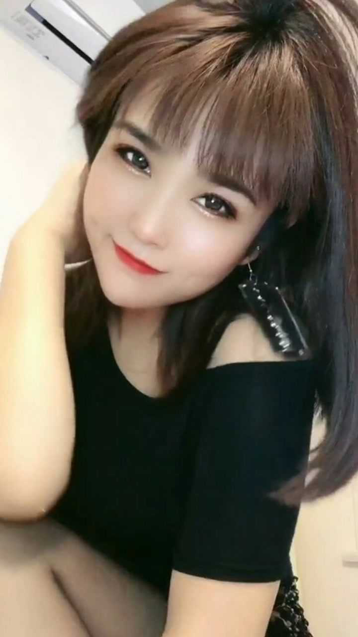 东北女主播居家自拍欣赏