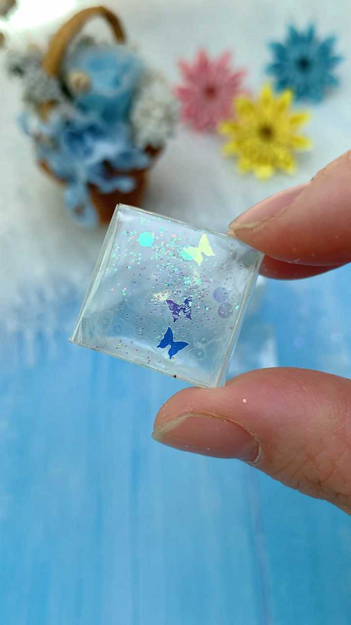 透明胶带做的透明小方块太好玩了里面可以装上迷你小东西哦你想装什么