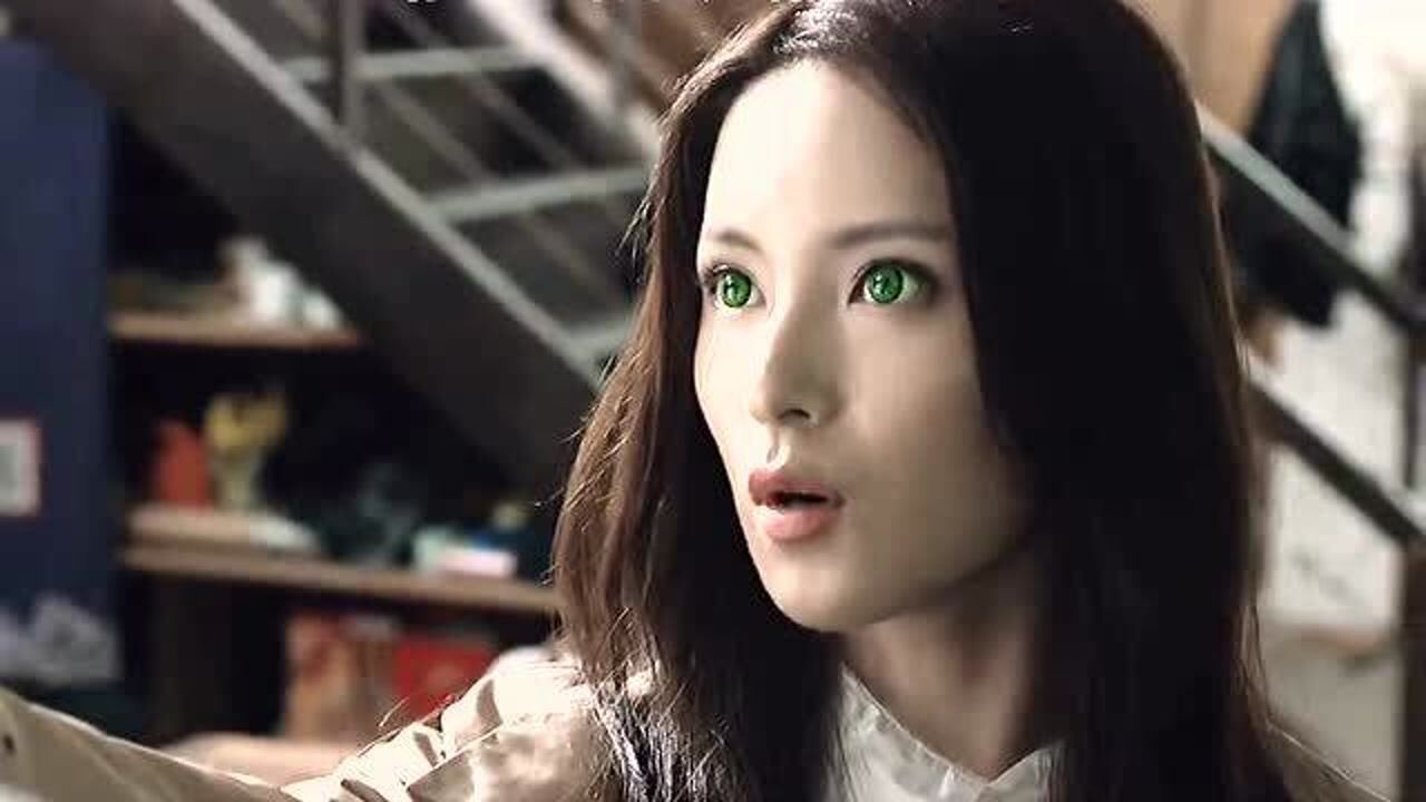 你好安怡一般人知道他是有意识的芯机人后都很害怕人类该怕机器人