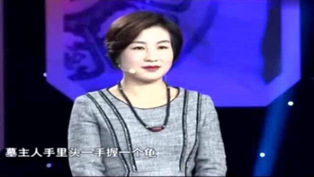 鉴宝:女子被节目组多次邀请鉴宝,她的藏品是稀世珍宝,还是仿的逼真呢