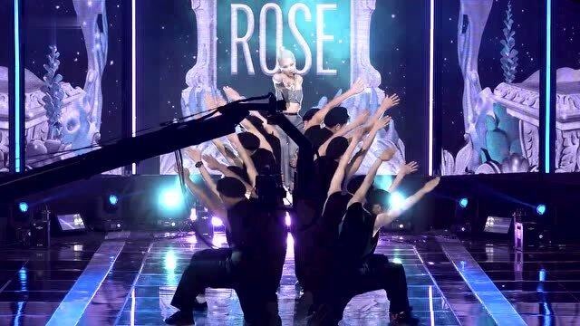 rosé朴彩英solo出道曲ontheground人气歌谣二轮打歌舞台直拍