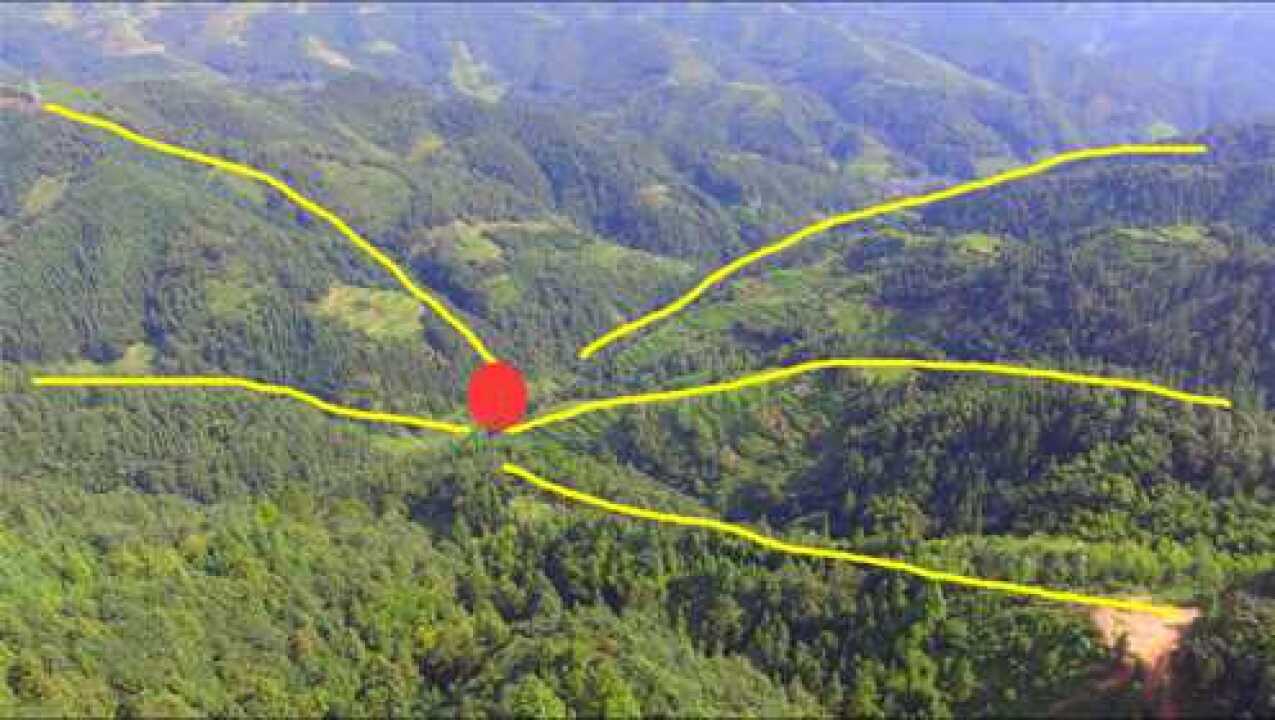 此地五马归巢,龙脉有形有气,名副其实的五龙戏珠风水宝地