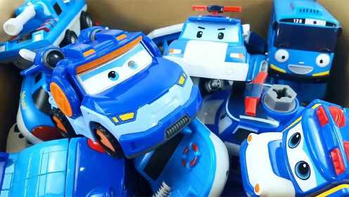 一整箱的的变形玩具汽车，有超级飞侠百变校巴帮帮龙和磁力车