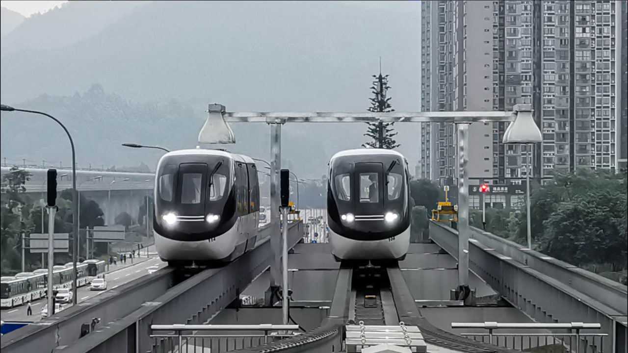 重庆璧山那传说中无人驾驶的云巴坐上的感觉就是迷你的慢速轻轨