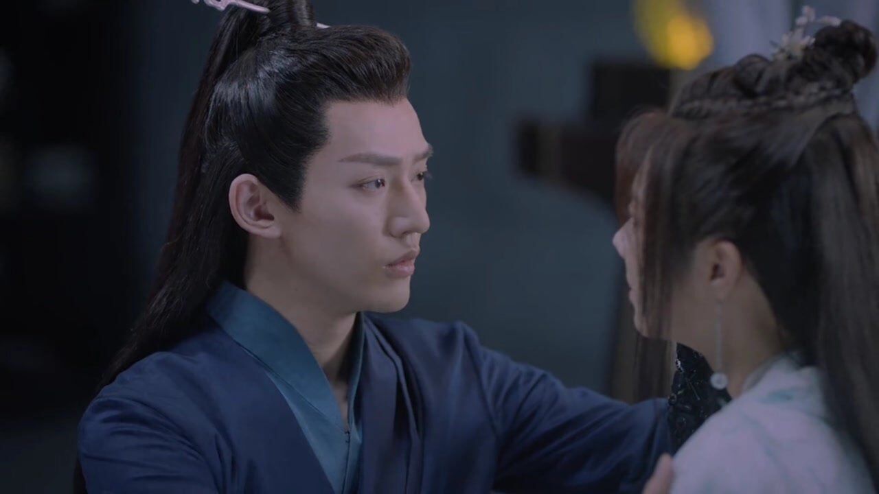 《遇龙》青青回忆起千年往事,与雪仟寻亲吻遭雷劈