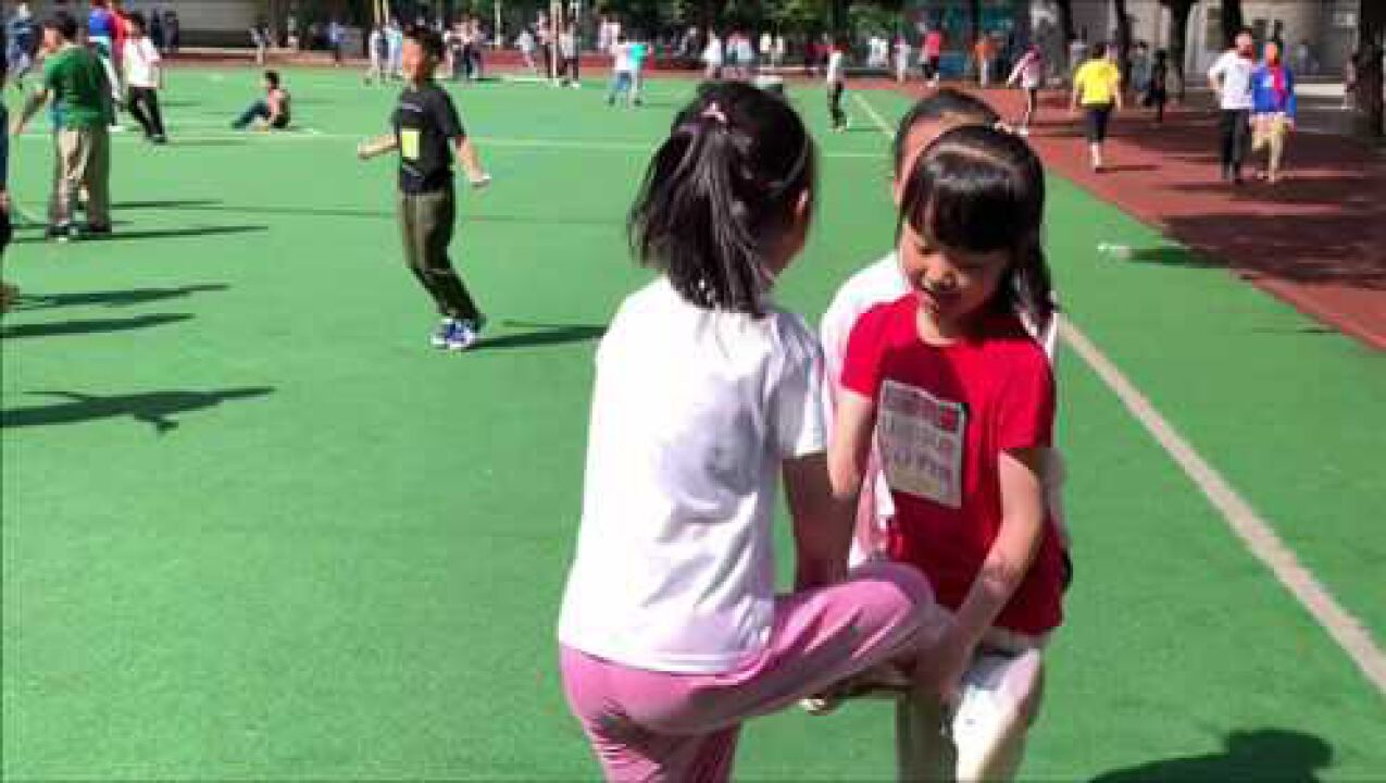 小学生课间活动，这些游戏你都玩过吗？充满童真的孩提时代_高清