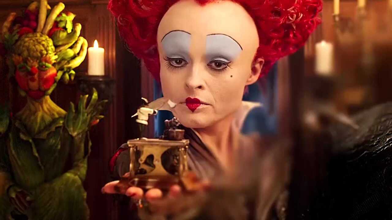 红皇后伤害过很多人,但唯独没伤害过白皇后