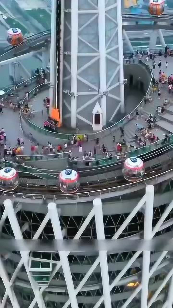 随手拍生活广州塔塔身主体高454米天线桅杆高146米总高度600米站在塔