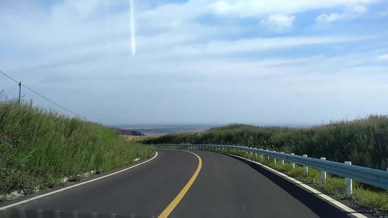 天山1号旅游伴山公路奇台到木垒段