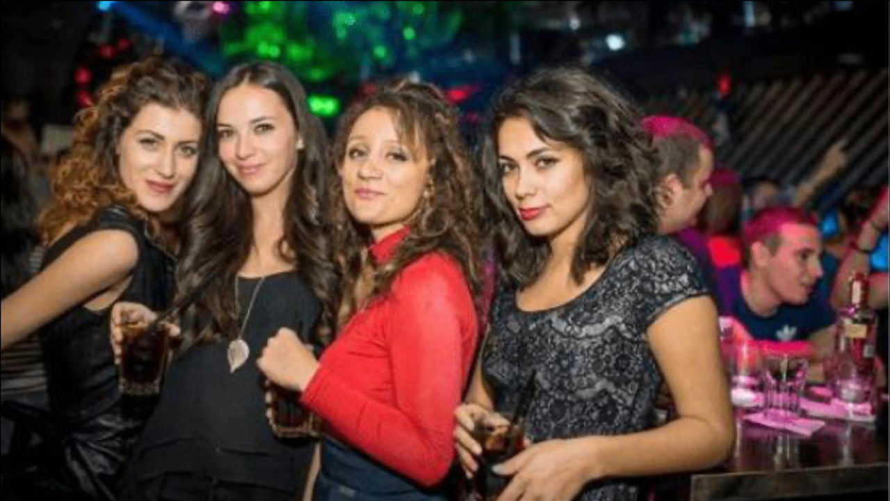 保加利亚买卖女人真实现场:2万就能买个媳妇,中国男人心动了!