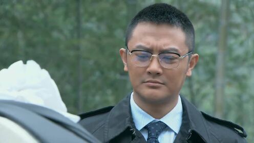 油菜花香0:04:37福禄把英子打了,竟然是因为李俏!