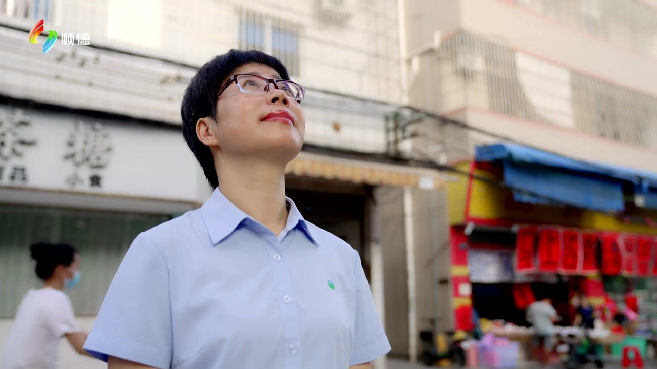 莘村中学"十佳教师"何小裕