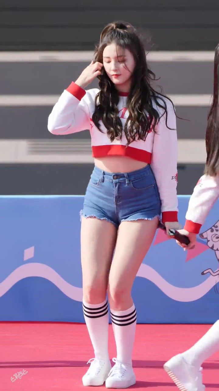 【nancy(李承利)】 - 单日竖屏饭_腾讯视频