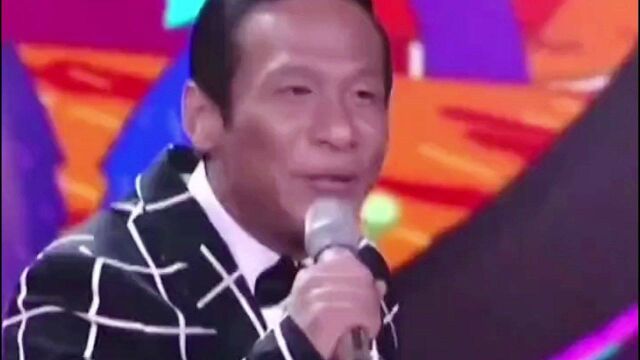 宋小宝演唱一首不一样的《爱情就像一阵风》一开口全场全都笑了还么好听