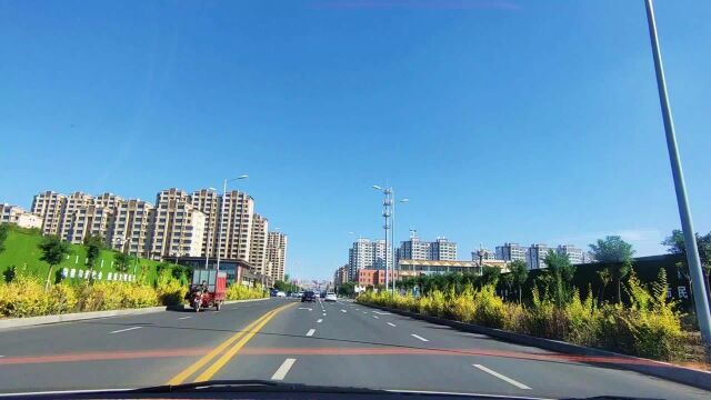 实拍:内蒙古包头市东河区站北东路,看看路况风景什么样?