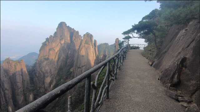 三清山风景秀丽、景色宜人,完全不输黄山