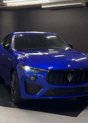 蓝色玛莎拉蒂levante gts好看是好看,但还是选择卡宴!
